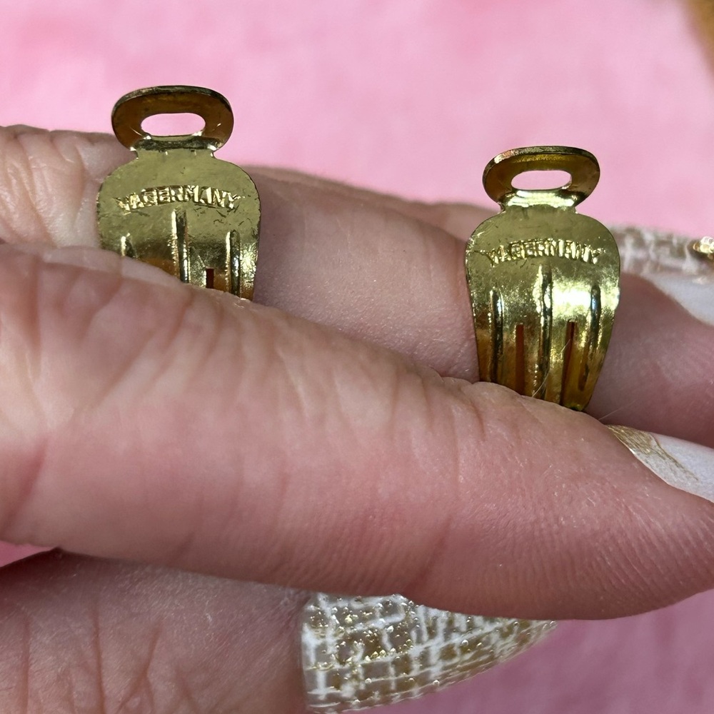 West Germany 1950-60’s Vintage Gold Clip On Filigree Earrings - Picture 6 of 9